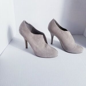 Apt. 9 Chic Taupe Heels